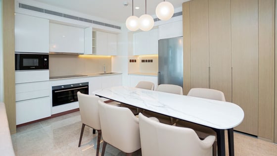 Skyline Elegance | Luxury 2BR | Beach Isle T2, picture 7