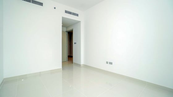 Skyline Elegance | Luxury 2BR | Beach Isle T2, picture 10