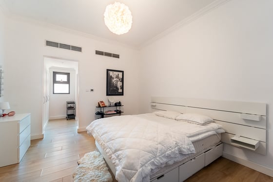 Full Lake and Skyline Views | Huge Plot., picture 21