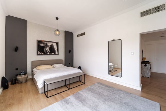 Full Lake and Skyline Views | Huge Plot., picture 18