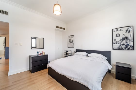 Full Lake and Skyline Views | Huge Plot., picture 23