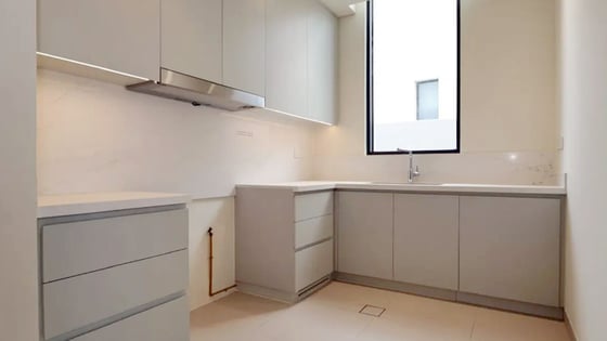 Five Bedroom Address Hillcrest Villa on a Corner Lot with Park Lifestyle, picture 5