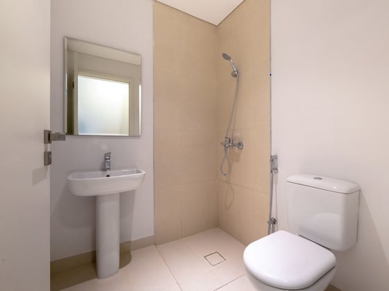 Exclusive 3 Bed Townhouse| Falcon Island North, picture 19