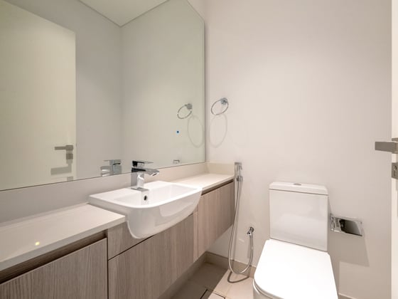 Exclusive 3 Bed Townhouse| Falcon Island North, picture 20