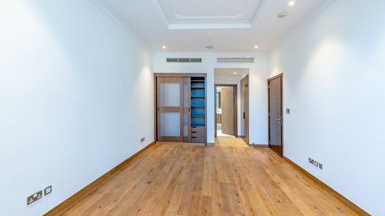 Elegant 1-Bed w Study | Private Garden | Tenanted, picture 13