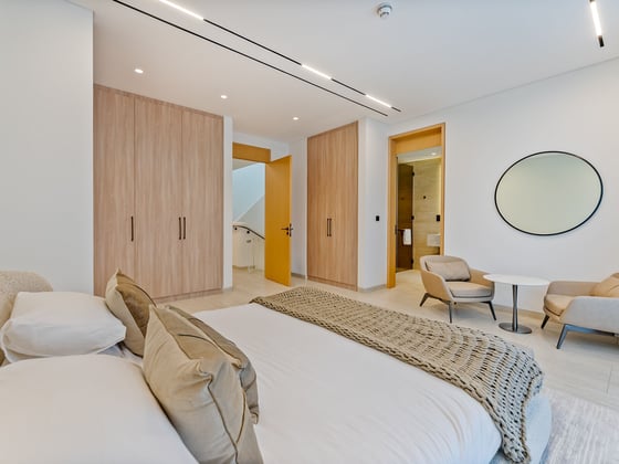 Pool and Rooftop Terrace - Vacant - 4500 Sqft, picture 8