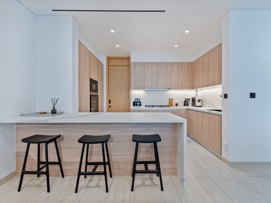 Pool and Rooftop Terrace - Vacant - 4500 Sqft, picture 17