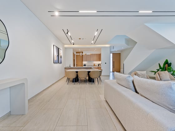 Pool and Rooftop Terrace - Vacant - 4500 Sqft, picture 4