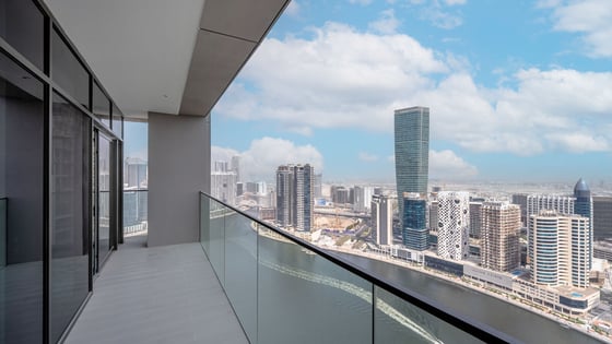 3 Bed | Luxury Living | Top Floor stunning views, picture 13