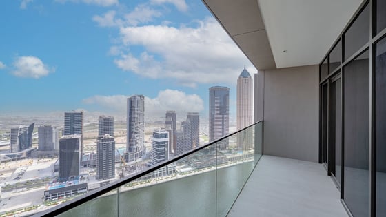 3 Bed | Luxury Living | Top Floor stunning views, picture 19