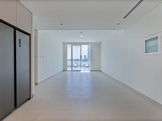 Skyline Serenity | 2-BR | Beachfront Luxury, picture 2