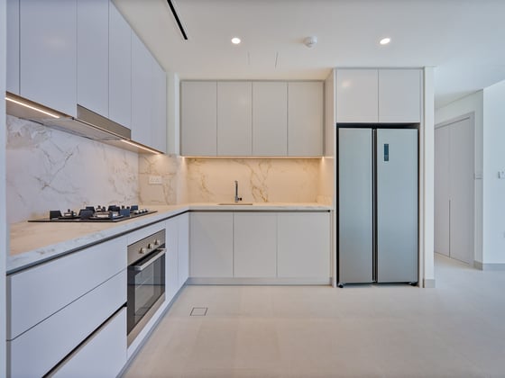 Skyline Serenity | 2-BR | Beachfront Luxury, picture 12