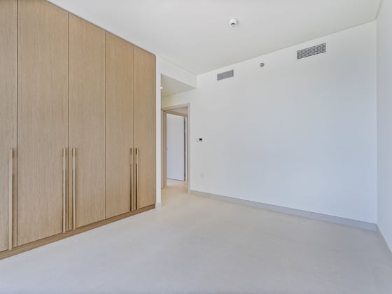 Skyline Serenity | 2-BR | Beachfront Luxury, picture 11