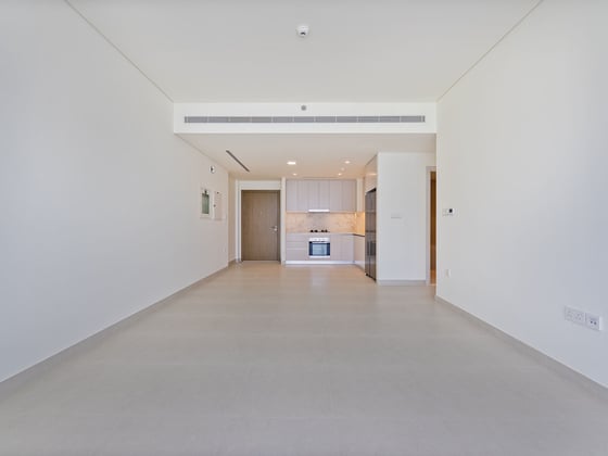 Skyline Serenity | 2-BR | Beachfront Luxury, picture 5