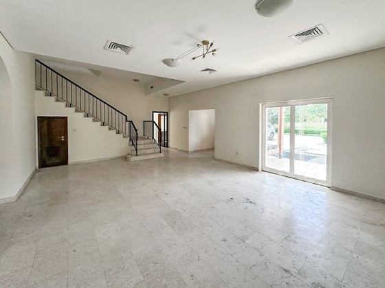 Luxury 5BR Villa | Private Pool | Prime Community, picture 3