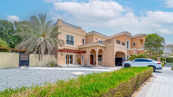 Luxury 5BR Villa | Private Pool | Prime Community, picture 11