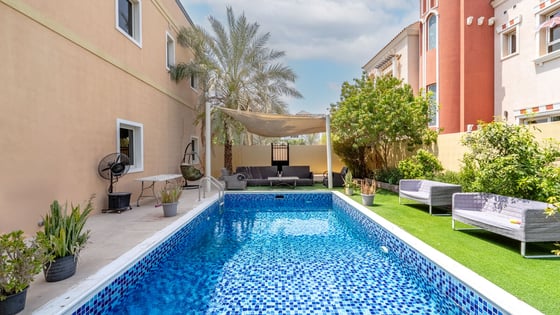 Luxury 5BR Villa | Private Pool | Prime Community, picture 5