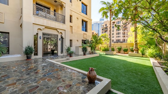 Skyline Serenity | 3-BR APT | Upgraded Interiors, picture 2