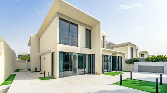 4 Bedroom Exclusive Villa | Contemporary Design, picture 1