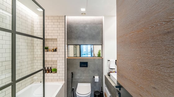 Vast 2-Bed | Converted From 3-Bed | Terrace, picture 18