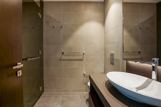 Vacant Unfurnished 2BR | Stunning Full Marina View, picture 11