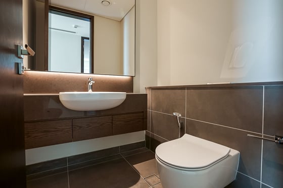 Vacant Unfurnished 2BR | Stunning Full Marina View, picture 10