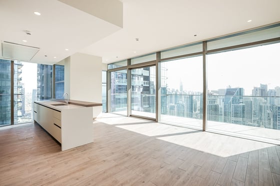 Vacant Unfurnished 2BR | Stunning Full Marina View, picture 2