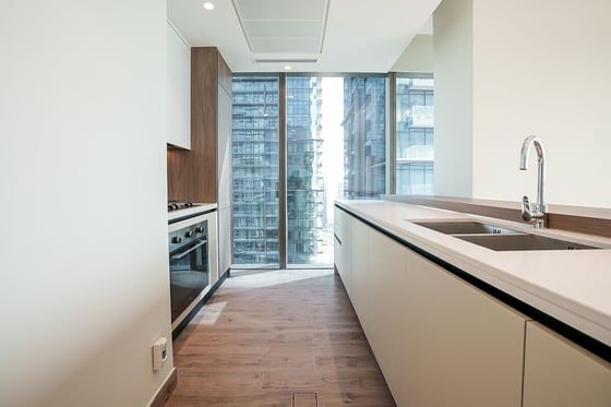 Vacant Unfurnished 2BR | Stunning Full Marina View, picture 7