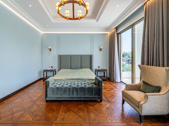 Bespoke Unique Mansion | Basement, Golf, Gym, Spa, picture 8