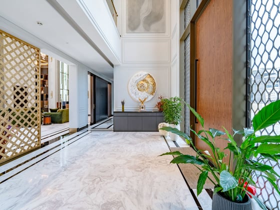Bespoke Unique Mansion | Basement, Golf, Gym, Spa, picture 6