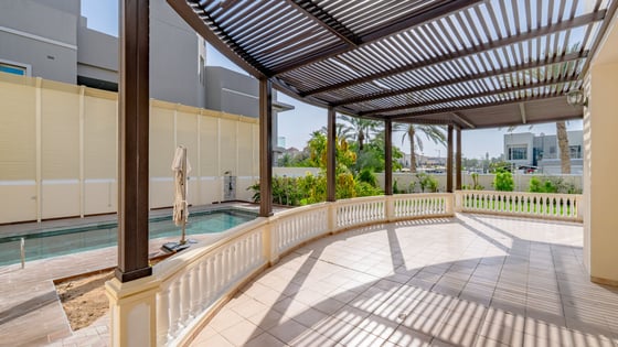 Upgraded and Landscaped Villa | Private Pool, picture 24