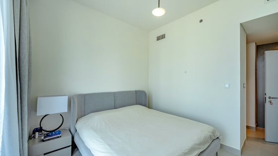 Corner Unit | Spacious Bedrooms | Exclusive, picture 6
