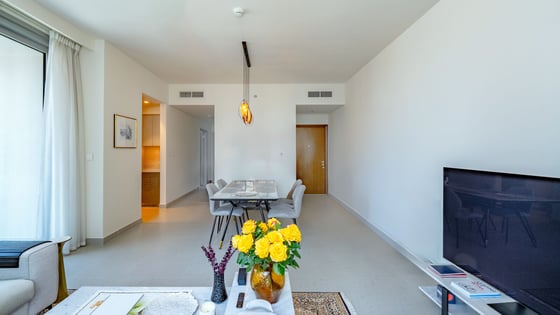 Corner Unit | Spacious Bedrooms | Exclusive, picture 2