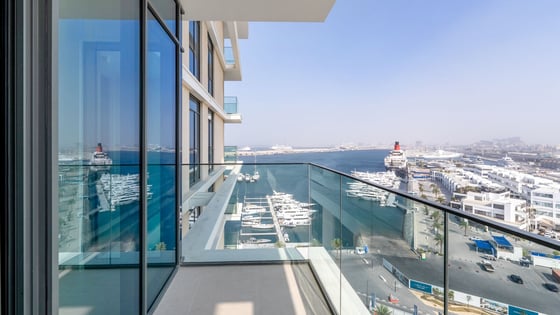Water Views | Premium Location |  Luxurious Living, picture 19