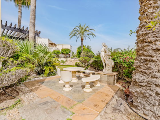 Timeless Luxury |Golf Course View |Private Setting, picture 26