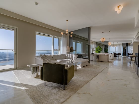 Luxurious Custom-Built Waterfront Penthouse, picture 2