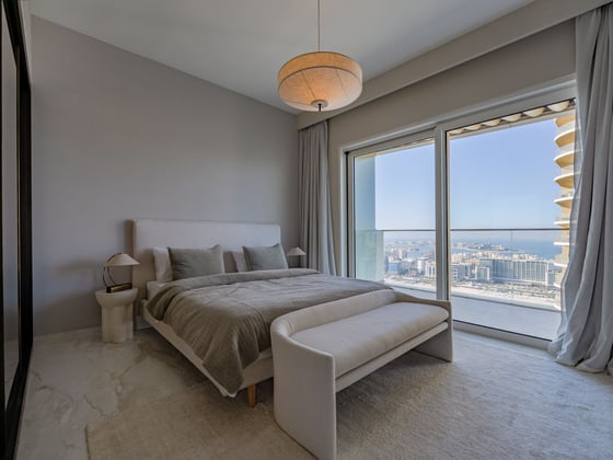 Luxurious Custom-Built Waterfront Penthouse, picture 15