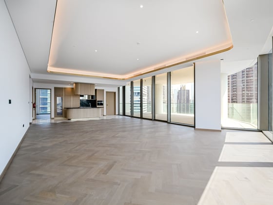 Refined Waterfront Apartment in Business Bay, picture 2