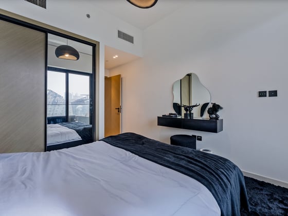 Burj Khalifa and Canal Views | Vacant | Upgraded, picture 13