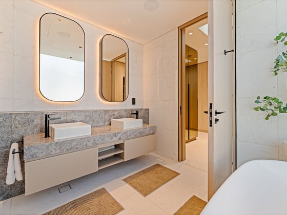 Fully Furnished and Upgraded Luxury Villa, picture 23