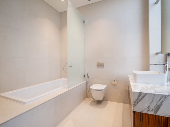 Sprawling 4-Bedroom Apartment in Residence 22, picture 22
