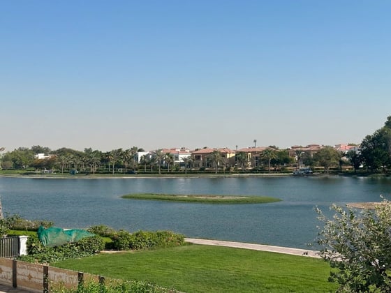 Coveted Jumeirah Islands Villa with Lake Views, picture 13