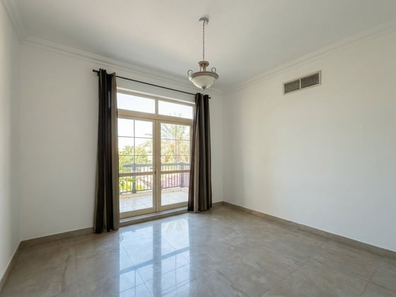 Coveted Jumeirah Islands Villa with Lake Views, picture 5