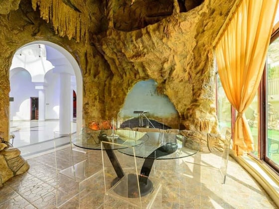 Stunning Villa with Lake Views and Elite Amenities, picture 15