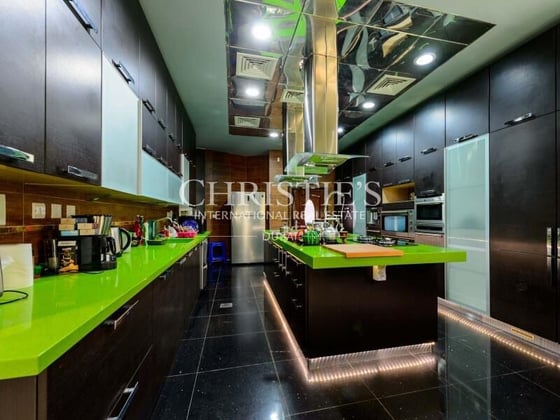 Stunning Villa with Lake Views and Elite Amenities, picture 8