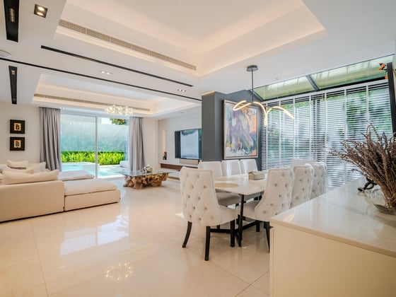 Largest Plot | Spacious 5-Bed Villa | Upgraded, picture 2