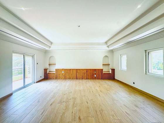 Elegantly upgraded | 7-Bed | Large Plot | Pool, picture 8