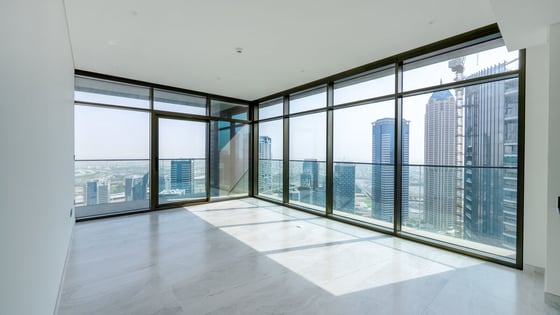 Exclusive | Luxury Apartment with Panoramic Views, picture 3