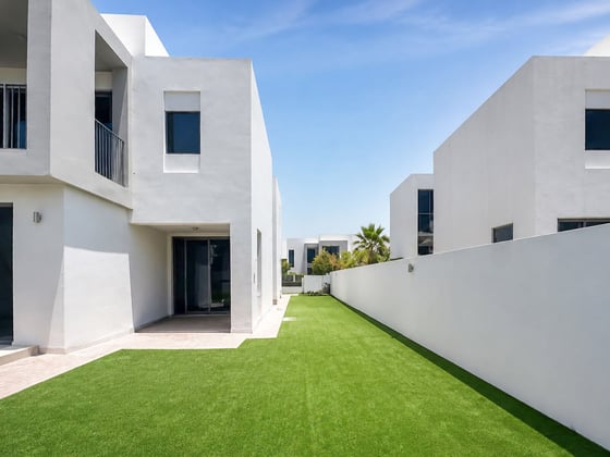 Tranquil Upgraded Villa in Dubai Hills Estate, picture 1