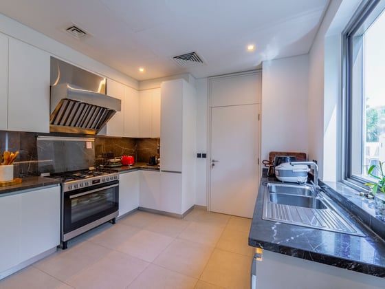 Renovated Dubai Hills Villa with a Private Pool, picture 10